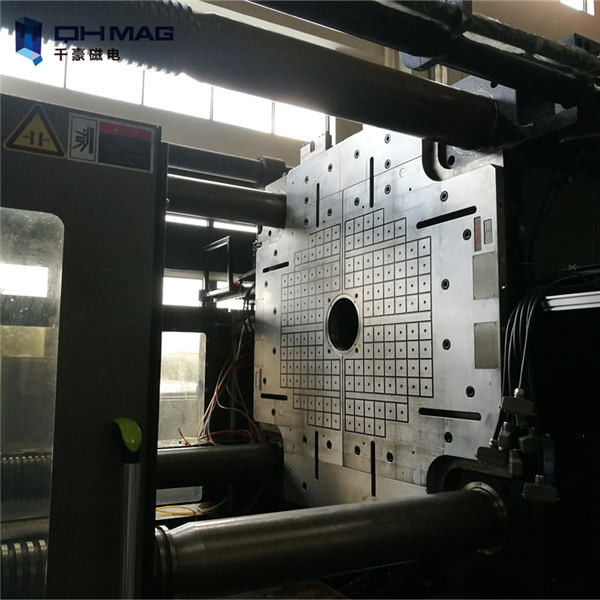 Magnetic SMED Quick Mould Change System , 120 Ton Magnetic Clamping Devices