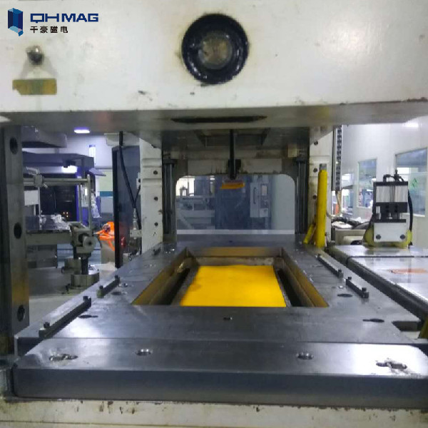 Clamping Tools Fine Pole Electromagnetic Chuck For EDM Machines