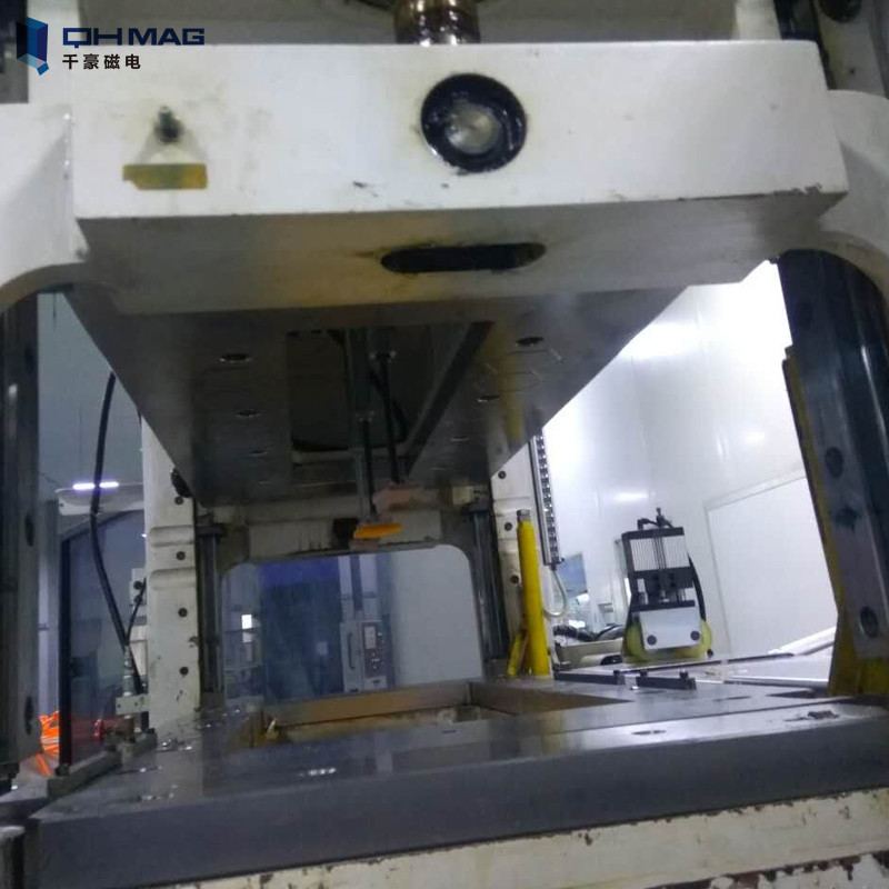 EDM Electro Magnetic Grinding Table , 50mm Magnetic Milling Chuck
